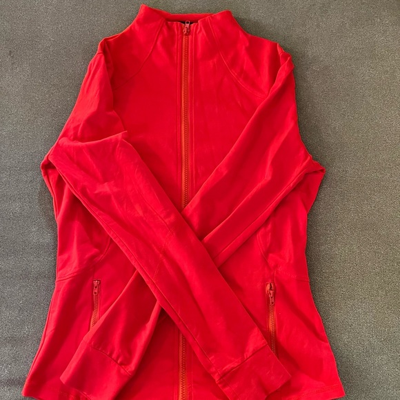 Move Society Red Company Lightweight Jacket ♥️ - Picture 6 of 8